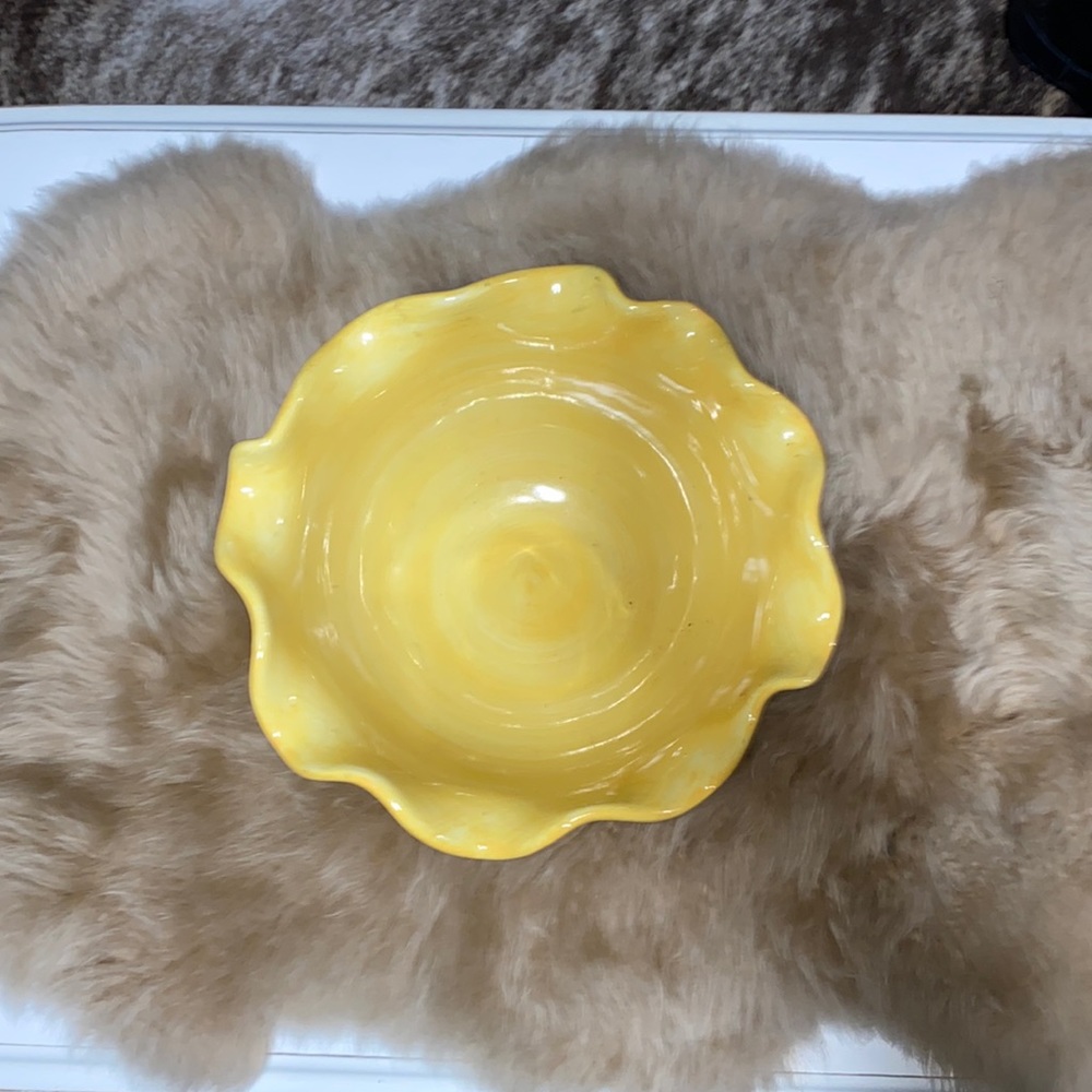 Crate & Barrel Large Yellow Pedestal Bowl Undulating Edge Fruit Decor Excellent